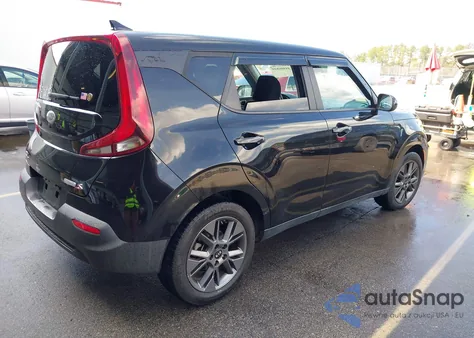 2021 Kia Soul S z USA, uszkodzony, nr VIN KNDJ23AU2M7794479